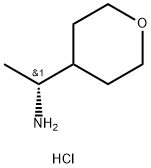 (1R)-1-(oxan-4-yl)ethan-1-amine hydrochloride Struktur