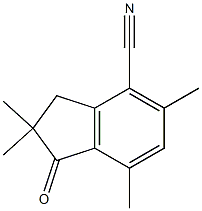 2,2,5,7-tetramethyl-1-oxoindane-4-carbonitrile Struktur