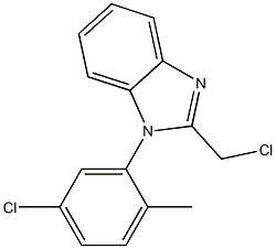 1-(5-chloro-2-methylphenyl)-2-(chloromethyl)-1H-1,3-benzodiazole Struktur