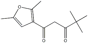 1-(2,5-dimethylfuran-3-yl)-4,4-dimethylpentane-1,3-dione Struktur