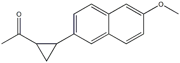 1-[2-(6-methoxynaphthalen-2-yl)cyclopropyl]ethan-1-one Struktur