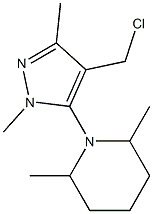 1-[4-(chloromethyl)-1,3-dimethyl-1H-pyrazol-5-yl]-2,6-dimethylpiperidine Struktur