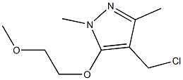 4-(chloromethyl)-5-(2-methoxyethoxy)-1,3-dimethyl-1H-pyrazole Struktur