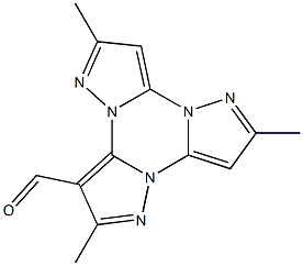 2,6,10-trimethyltripyrazolo[1,5-a:1,5-c:1,5-e][1,3,5]triazine-3-carbaldehyde Struktur