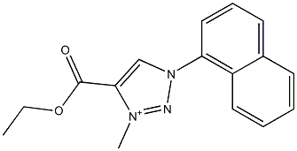 4-Ethoxycarbonyl-3-methyl-1-(1-naphtyl)-1H-1,2,3-triazol-3-ium Struktur