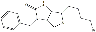 1-Benzyl-4-(4-bromobutyl)hexahydro-1H-thieno[3,4-d]imidazol-2-one Struktur