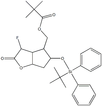 Hexahydro-3-fluoro-4-[(pivaloyloxy)methyl]-5-(tert-butyldiphenylsilyloxy)-2H-cyclopenta[b]furan-2-one Struktur