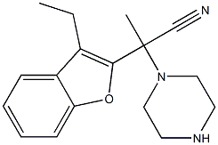 2-(3-ethyl-1-benzofuran-2-yl)-2-(piperazin-1-yl)propanenitrile Struktur