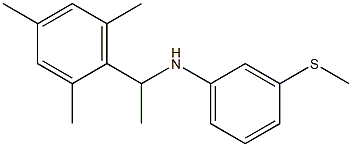 3-(methylsulfanyl)-N-[1-(2,4,6-trimethylphenyl)ethyl]aniline Struktur