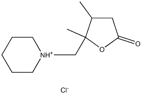 1-[(2,3-dimethyl-5-oxotetrahydrofuran-2-yl)methyl]hexahydropyridinium chlor ide Struktur