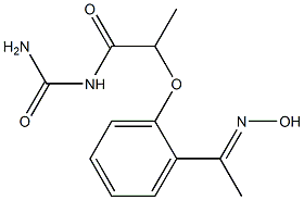 (2-{2-[1-(hydroxyimino)ethyl]phenoxy}propanoyl)urea Struktur