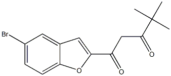 1-(5-bromo-1-benzofuran-2-yl)-4,4-dimethylpentane-1,3-dione Struktur