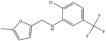 2-chloro-N-[(5-methylfuran-2-yl)methyl]-5-(trifluoromethyl)aniline Struktur