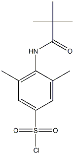 4-(2,2-dimethylpropanamido)-3,5-dimethylbenzene-1-sulfonyl chloride Struktur