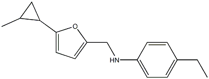 4-ethyl-N-{[5-(2-methylcyclopropyl)furan-2-yl]methyl}aniline Struktur