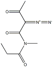 2-Diazo-N-methyl-N-(1-oxopropyl)-3-oxobutanamide Struktur