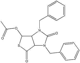 8-Acetoxy-2,4-dibenzyl-7-thia-2,4-diazabicyclo[3.3.0]octane-3,6-dione Struktur