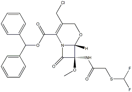 (6R,7R)-3-(Chloromethyl)-7-[2-(difluoromethylthio)acetylamino]-7-methoxy-8-oxo-5-oxa-1-azabicyclo[4.2.0]oct-2-ene-2-carboxylic acid diphenylmethyl ester Struktur