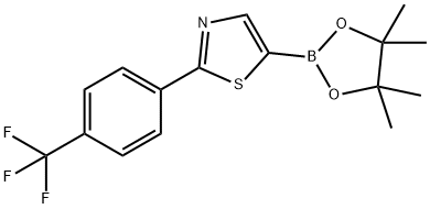 5-(4,4,5,5-tetramethyl-1,3,2-dioxaborolan-2-yl)-2-(4-(trifluoromethyl)phenyl)thiazole Struktur