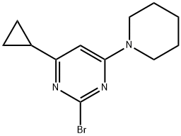 2-bromo-4-(piperidin-1-yl)-6-cyclopropylpyrimidine Struktur