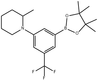 2-methyl-1-(3-(4,4,5,5-tetramethyl-1,3,2-dioxaborolan-2-yl)-5-(trifluoromethyl)phenyl)piperidine Struktur