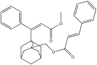 [3-[[(E)-3-phenylprop-2-enoyl]oxymethyl]-1-adamantyl]methyl (E)-3-phenylprop-2-enoate Struktur