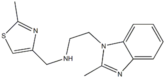 [(2-methyl-1,3-thiazol-4-yl)methyl][2-(2-methyl-1H-1,3-benzodiazol-1-yl)ethyl]amine Struktur