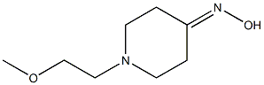 1-(2-methoxyethyl)piperidin-4-one oxime Struktur