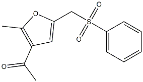 3-Acetyl-5-phenylsulfonylmethyl-2-methylfuran Struktur