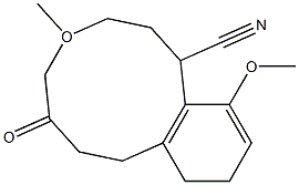 1-Cyano-4-methyl-12-methoxy-1,2,3,4,6,7,8,9-octahydro-5-benzoxacycloundecin-6-one Struktur