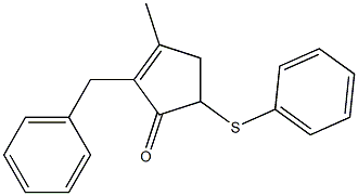 2-Benzyl-3-methyl-5-(phenylthio)-2-cyclopenten-1-one Struktur