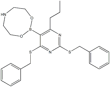 2-(2,4-Bis(benzylthio)-6-propyl-5-pyrimidinyl)tetrahydro-6H-1,3,6,2-dioxazaborocine Struktur