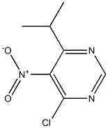 4-chloro-6-(1-methylethyl)-5-nitropyrimidine Struktur