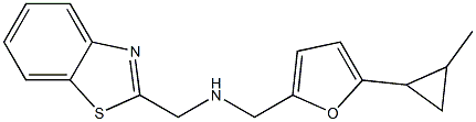 (1,3-benzothiazol-2-ylmethyl)({[5-(2-methylcyclopropyl)furan-2-yl]methyl})amine Struktur