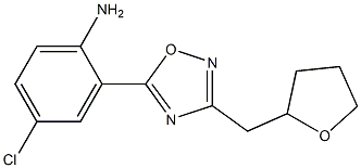 4-chloro-2-[3-(oxolan-2-ylmethyl)-1,2,4-oxadiazol-5-yl]aniline Struktur