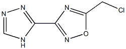 5-(chloromethyl)-3-(4H-1,2,4-triazol-3-yl)-1,2,4-oxadiazole Struktur