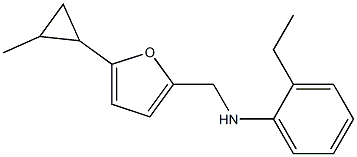 2-ethyl-N-{[5-(2-methylcyclopropyl)furan-2-yl]methyl}aniline Struktur