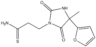 3-[4-(2-furyl)-4-methyl-2,5-dioxoimidazolidin-1-yl]propanethioamide Struktur