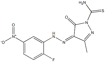 4-[(Z)-2-(2-fluoro-5-nitrophenyl)hydrazono]-3-methyl-5-oxo-1H-pyrazole-1(5H)-carbothioamide Struktur