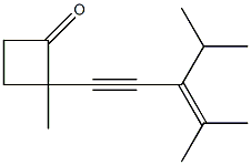 2-methyl-2-(4-methyl-3-propan-2-yl-pent-3-en-1-ynyl)cyclobutan-1-one Struktur