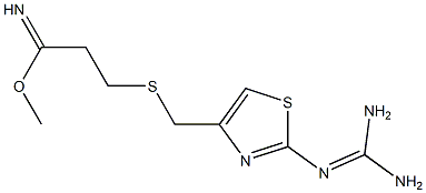 3-[[2-[(Diaminomethylene)amino]thiazol-4-yl]methylthio]propanimidic acid methyl ester Struktur