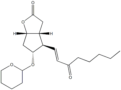 (1S,5R,6R,7R)-6-[(1E)-3-Oxo-1-octenyl]-7-(tetrahydro-2H-pyran-2-yloxy)-2-oxabicyclo[3.3.0]octan-3-one Struktur