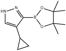 1H-Pyrazole, 4-cyclopropyl-3-(4,4,5,5-tetramethyl-1,3,2-dioxaborolan-2-yl)- Struktur