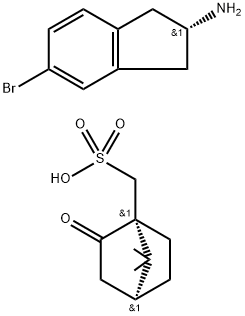 (S)-5-bromo-2,3-dihydro-1H-inden-2-amine ((1R,4R)-7,7-dimethyl-2-oxobicyclo[2.2.1]heptan-1-yl)methanesulfonate Struktur