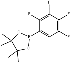 1,3,2-Dioxaborolane, 4,4,5,5-tetramethyl-2-(2,3,4,5-tetrafluorophenyl)- Struktur