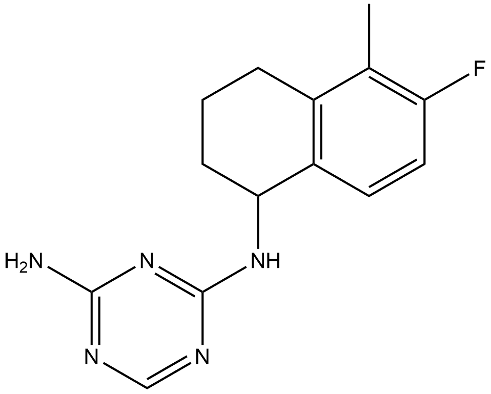 N2-(6-fluoro-5-methyl-1,2,3,4-tetrahydronaphthalen-1-yl)-1,3,5-triazine-2,4-diamine Struktur