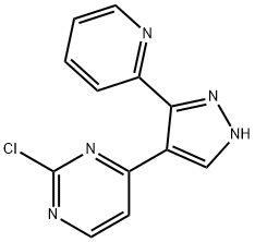 2-Chloro-4-(3-(pyridin-2-yl)-1H-pyrazol-4-yl)pyrimidine Struktur