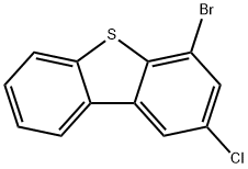 Dibenzothiophene, 4-bromo-2-chloro- Struktur