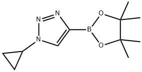 1H-1,2,3-Triazole, 1-cyclopropyl-4-(4,4,5,5-tetramethyl-1,3,2-dioxaborolan-2-yl)- Struktur