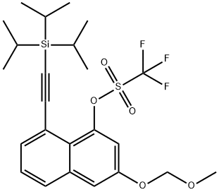 Methanesulfonic acid, 1,1,1-trifluoro-, 3-(methoxymethoxy)-8-[2-[tris(1-methylethyl)silyl]ethynyl]-1-naphthalenyl ester Struktur